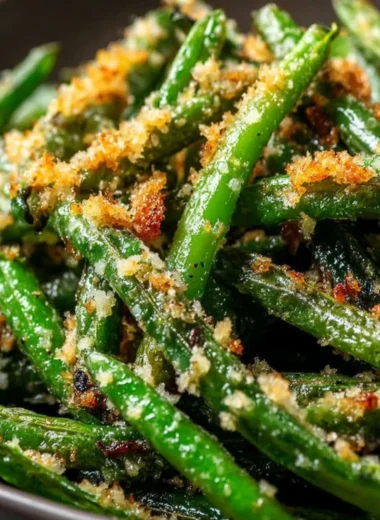 Roasted green beans with garlic and parmesan